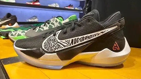 Nike Zoom Freak 2 (Black/Off Noir/White/Solar Flare) - Style Code: CK5424-001