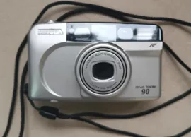 Minolta Riva Zoom 90 серебристая