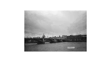 Kyocera Yashica T Zoom | Ilford HP5+ | Sample Photos