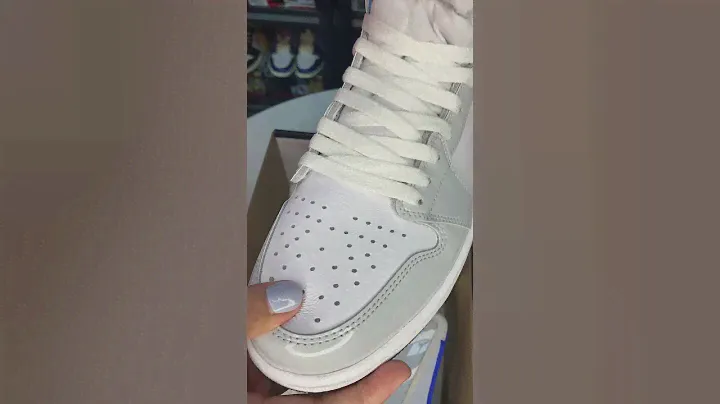 Nike Air Jordan 1 Retro High Zoom White Racer Blue CK6637-104 from tombstone.ru