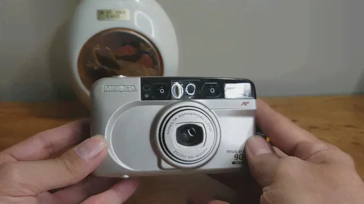 minolta riva zoom 90