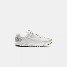 Nike Zoom Vomero 5 SP - Vast Grey / Black / Sail