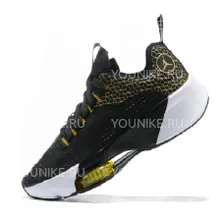 Мужские кроссовки Nike Jordan Air Zoom Renegade (черный-золотой)